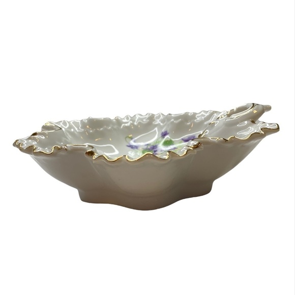 Vintage Norcrest “Sweet Violet” Gold Rim Leaf Shape Candy Dish. - Picture 4 of 7